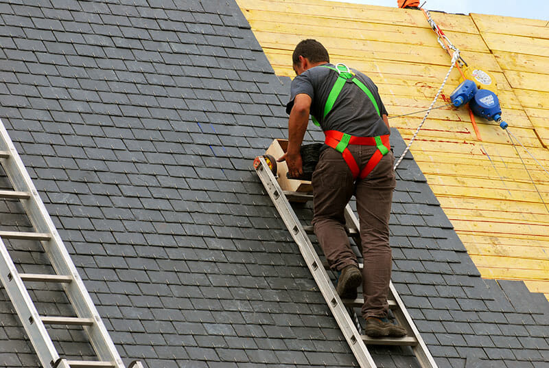 4 Smart Tips to Hire a Reliable Roof Contractor - INDUSTRIAL ROOFING  CONTRACTORS