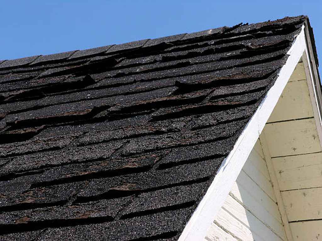 old age asphalt shingle roof Philadelphia